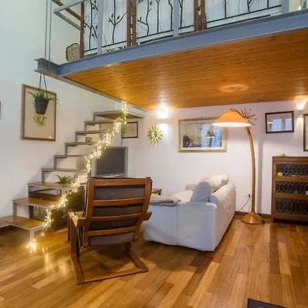 Loft In Testaccio Apartment
