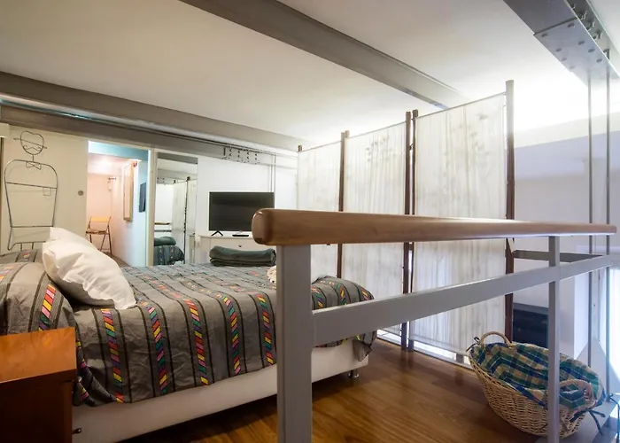 Loft In Testaccio * רומא